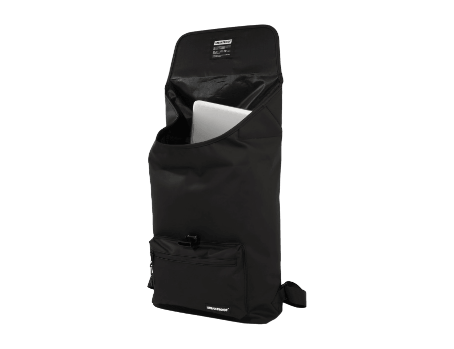 URBAN PROOF: Cargo-Backpack Black 20L